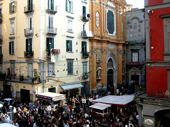 Piazza San Gaetano à Naples